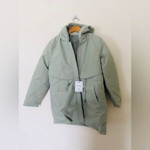 NWT women's sage green hooded parka jacket with a drawstring waist and plush fle